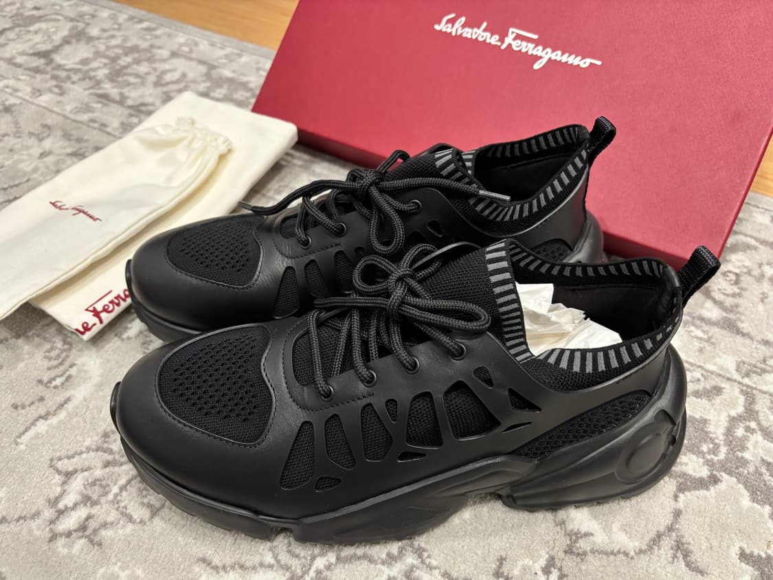 Ferragamo Raintop BK 상품이미지1