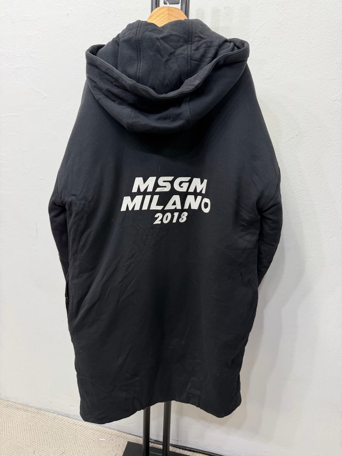 정품) MSGM 남성 오버핏 블랙 후드 패딩 점퍼  상품이미지4