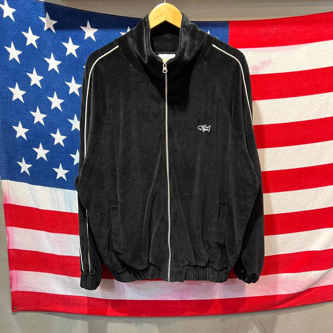 어반디타입 벨벳 트랙탑 상품이미지1