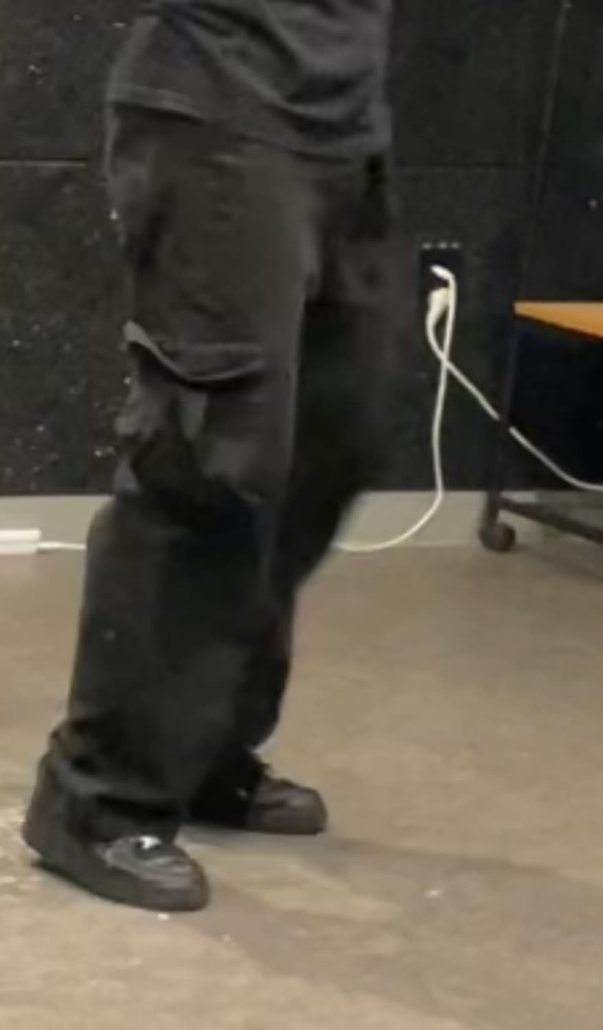 (급처) 블랙 검정 카고팬츠 팝니다 상품이미지1