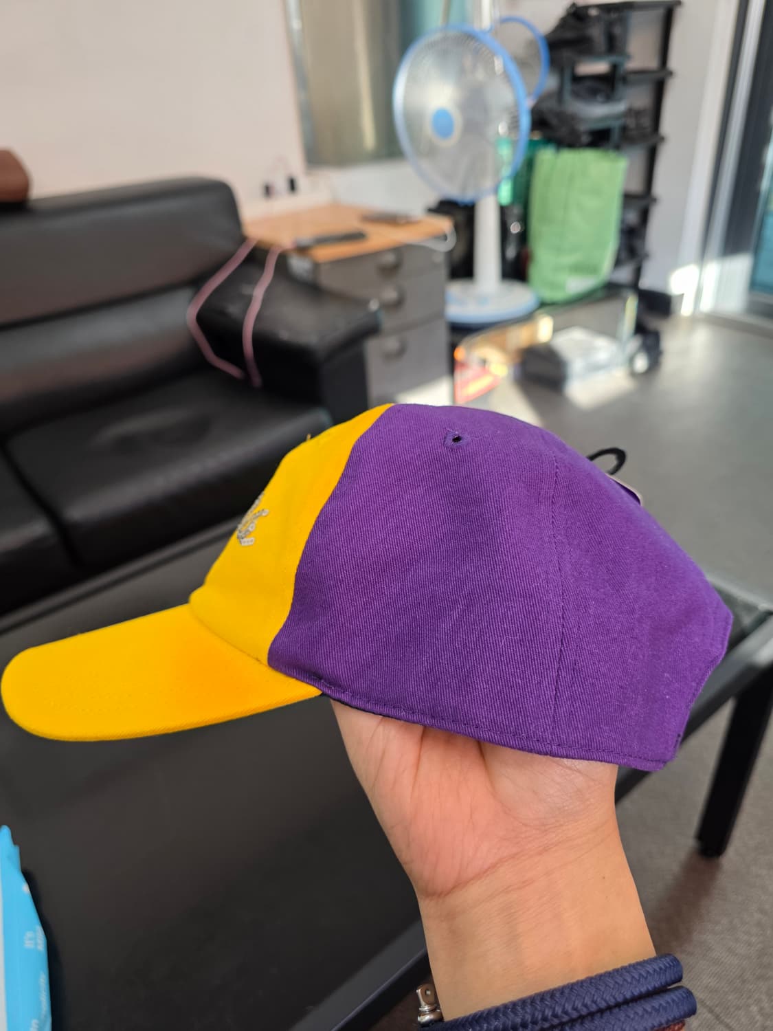 [새제품] NBA LA레이커스 스팽글 로고 볼캡 상품이미지6