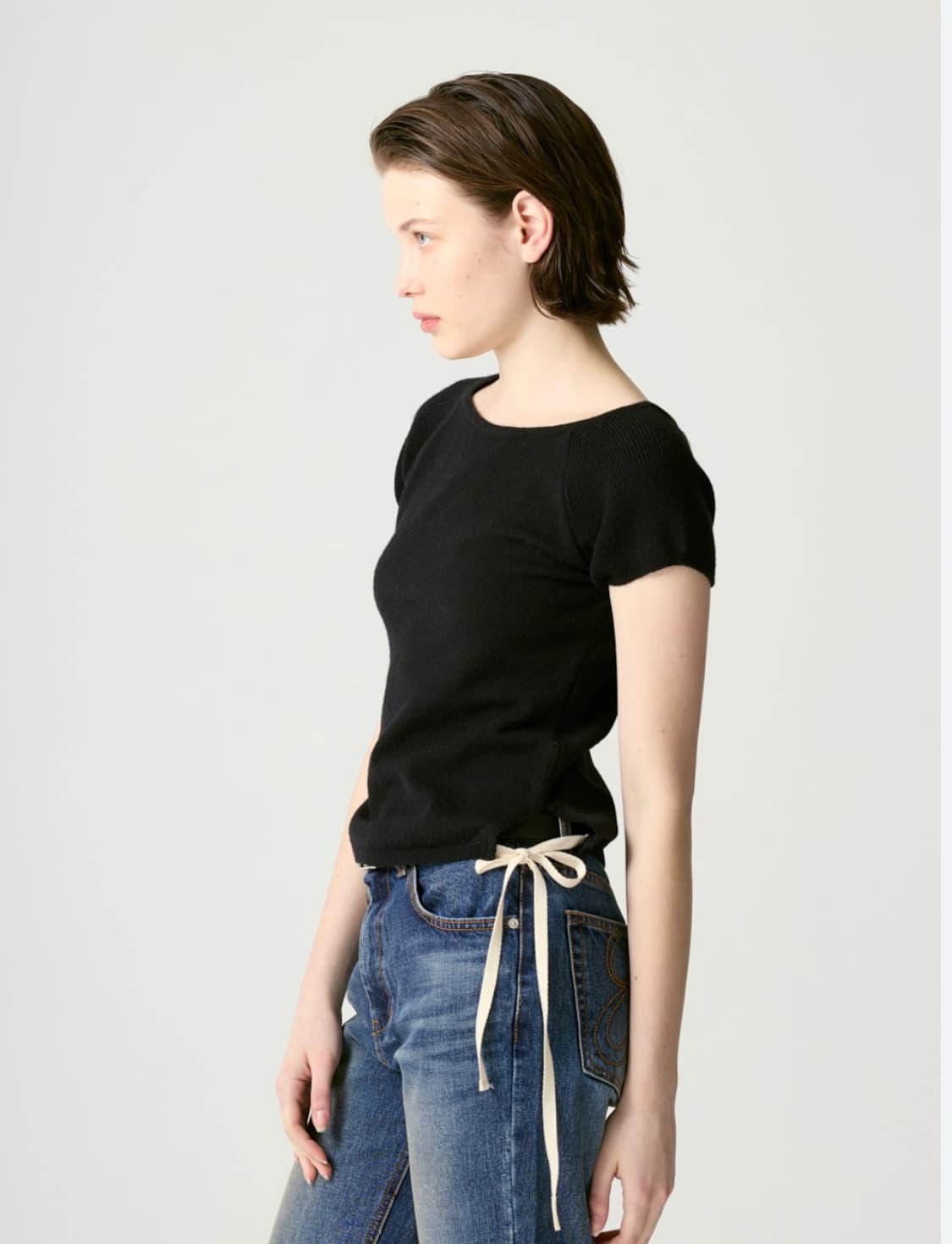 글로니 보우 슬릿 니트 탑 블랙 상품이미지1