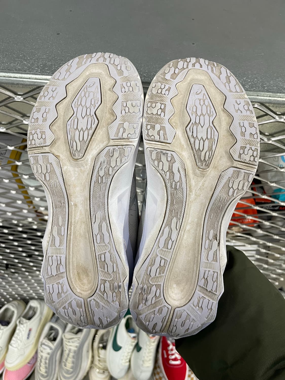 아식스 노바블라스트 화이트 라일락 235 상품이미지6