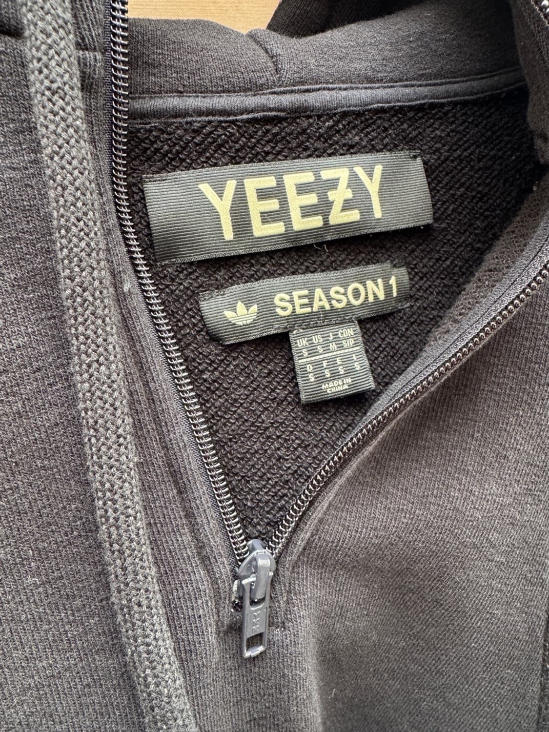 이지 시즌 1  YEEZY SEASON 아노락 오버사이즈 후드 블랙 상품이미지3