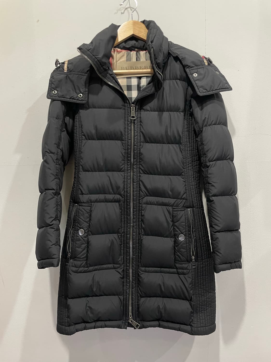 버버리 브릿 블랙 패딩 XS 정품 상품이미지1