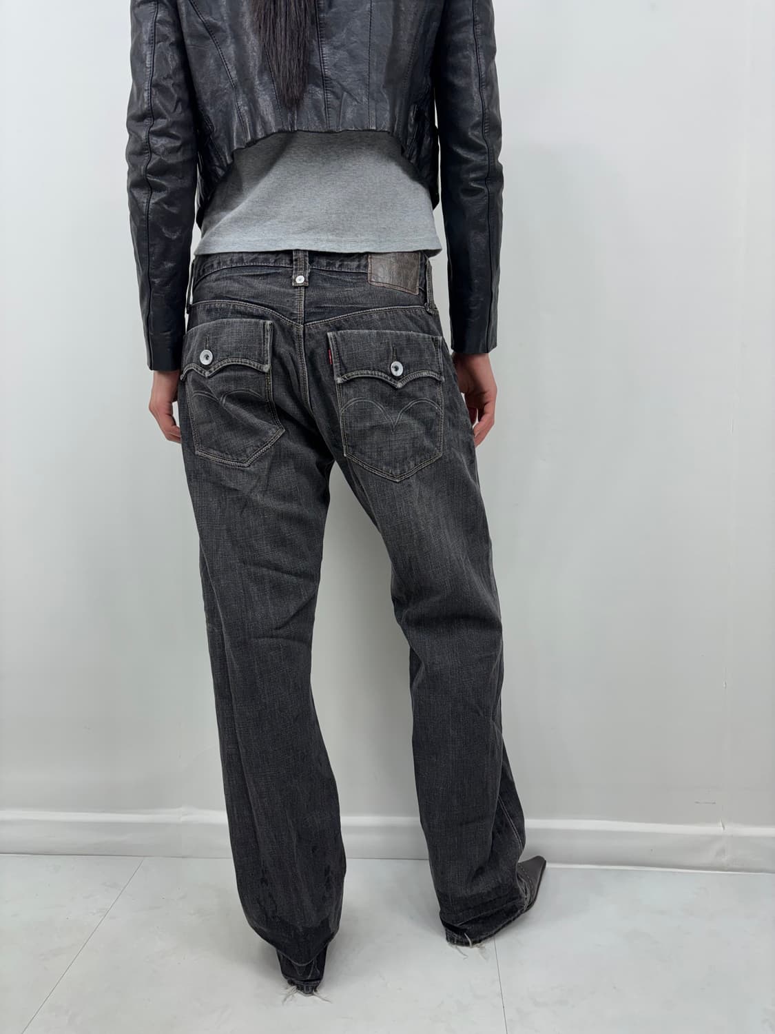 LEVIS BACK POCKET WASHED BLACK 상품이미지1