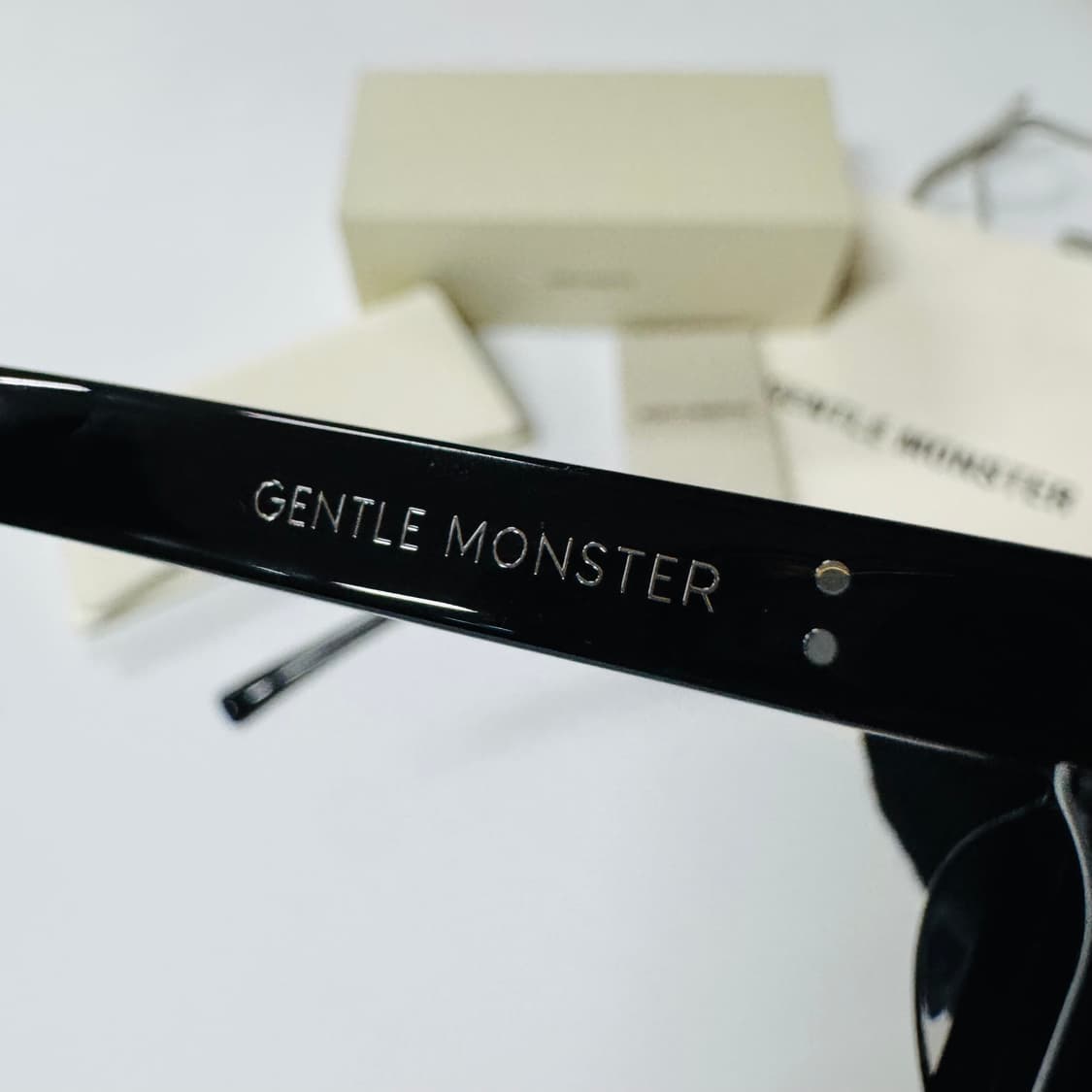 젠틀몬스터 랭 남녀공용 선글라스 새상품 상품이미지2