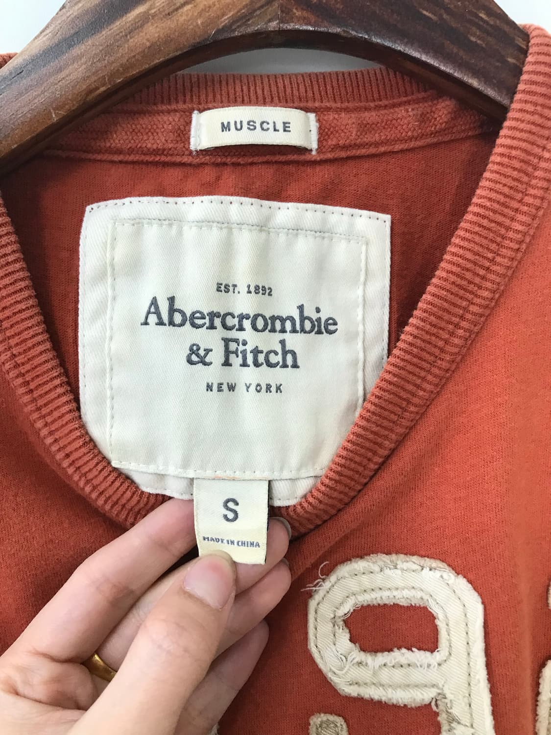 아베크롬비 y2k 와투케 브릭 반팔 티셔츠 상품이미지4