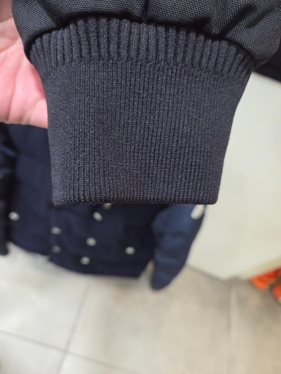 생로랑 가죽 구스 패딩 상품이미지7