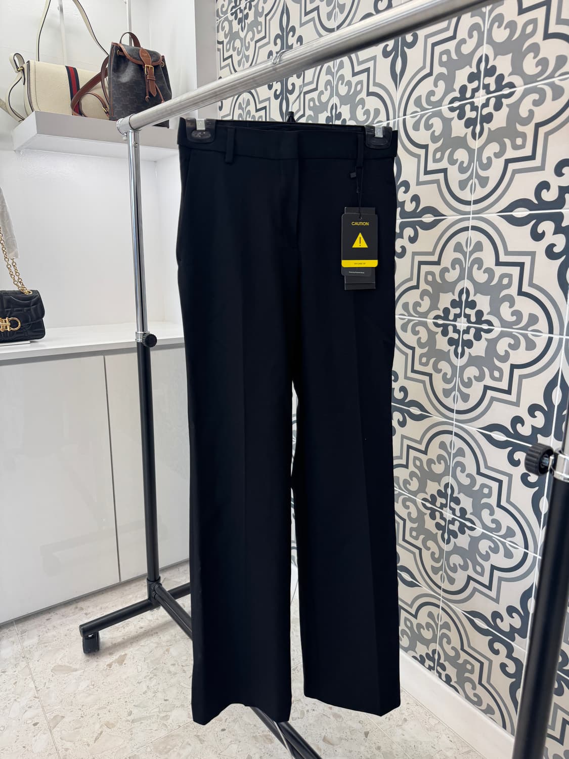 무신사스탠다드 우먼즈 플레어 슬릿 히든밴딩 슬랙스 24 상품이미지3