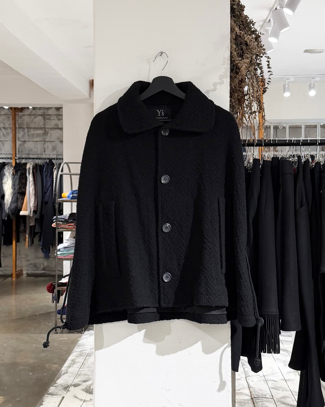 y’s 블랙 울 텍스쳐드 케이프 상품이미지1