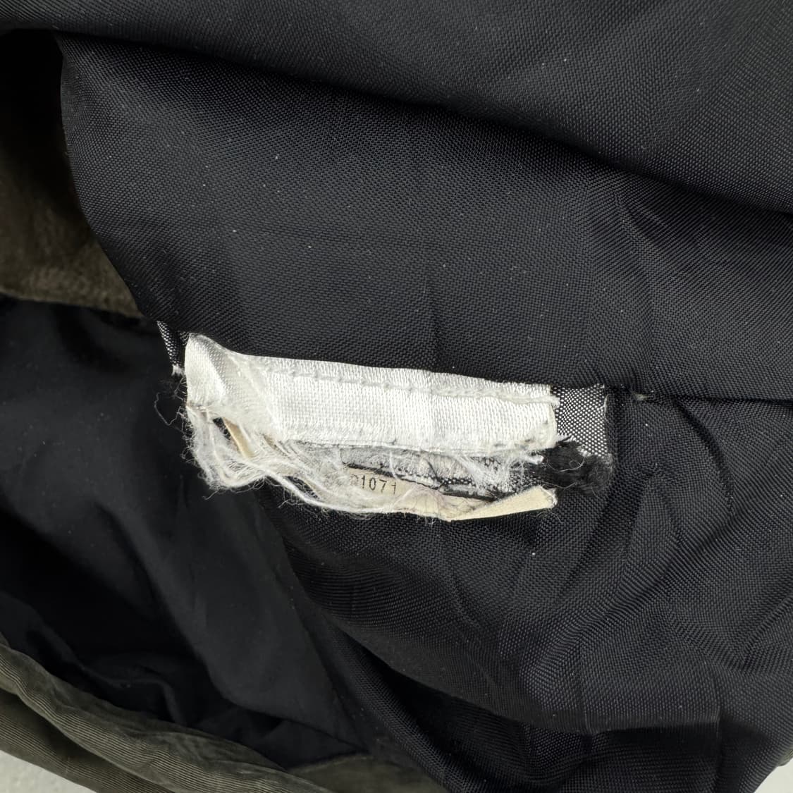 컬럼비아 하드쉘 올드스쿨 카키 자켓 상품이미지7