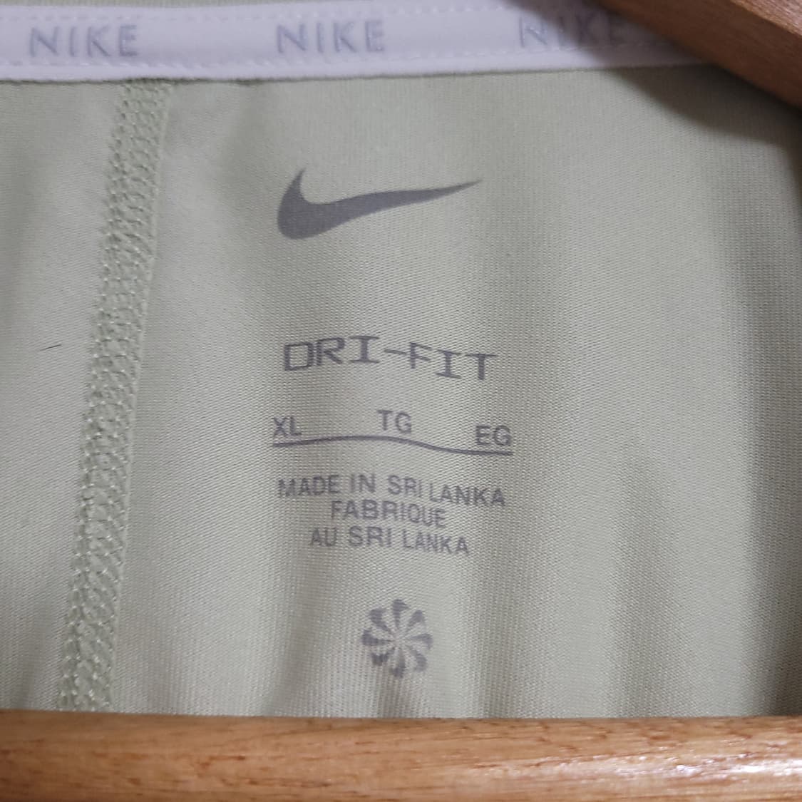 (XL) NIKE 나이키 드라이핏 스우시 런 탑 반팔 티셔츠 상품이미지3