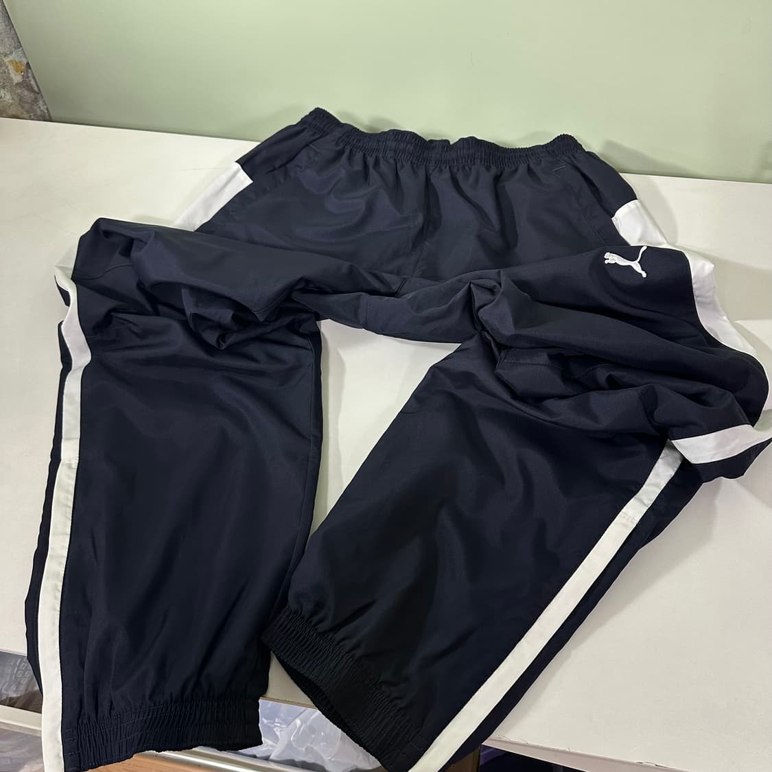 M 푸마 네이비 루즈레귤러핏 바막재질 트랙팬츠 상품이미지4