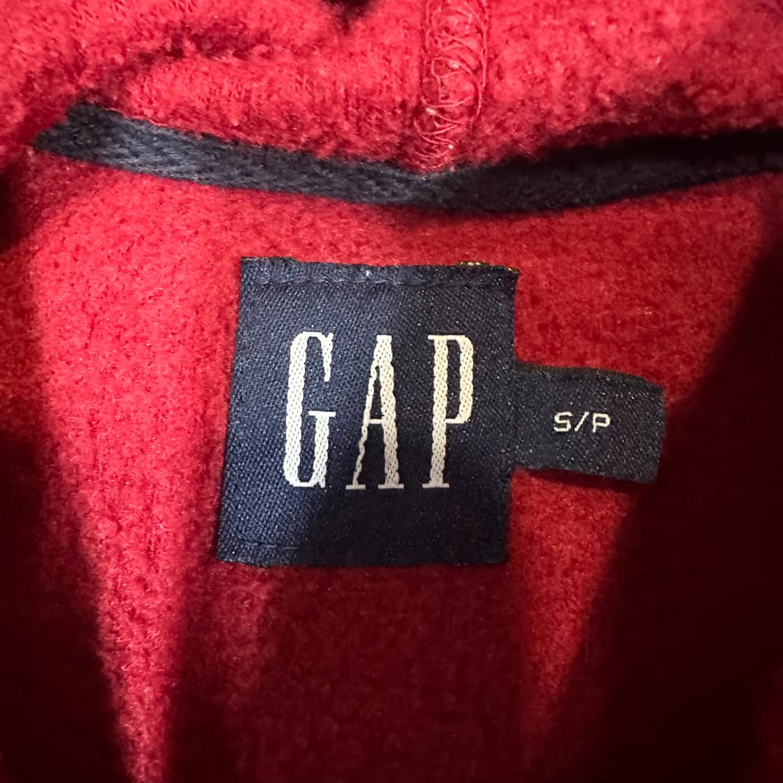 ✨ (바배) GAP 갭 버건디 후리스 후드티  상품이미지3