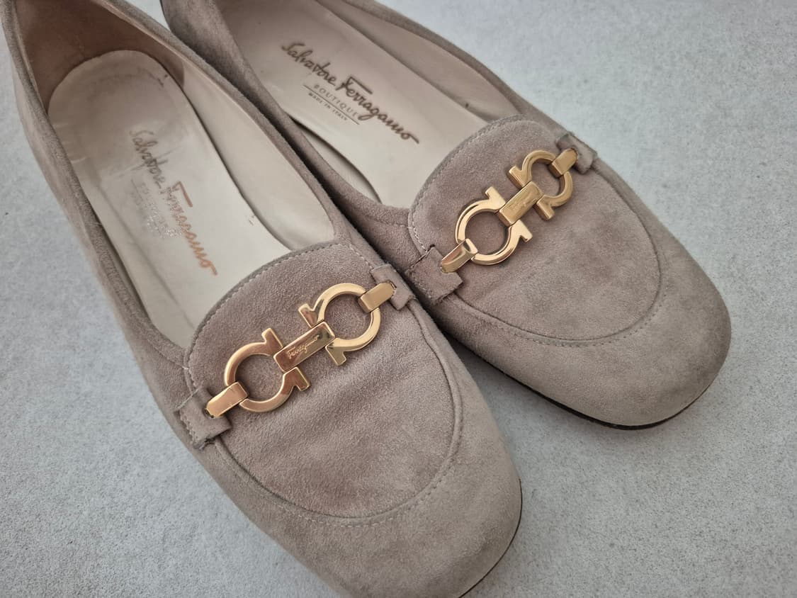 페라가모 스웨이드 로퍼 단화 상품이미지1