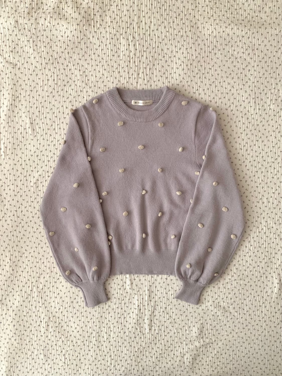 마제스틱레곤 연보라 도트 니트 상품이미지1