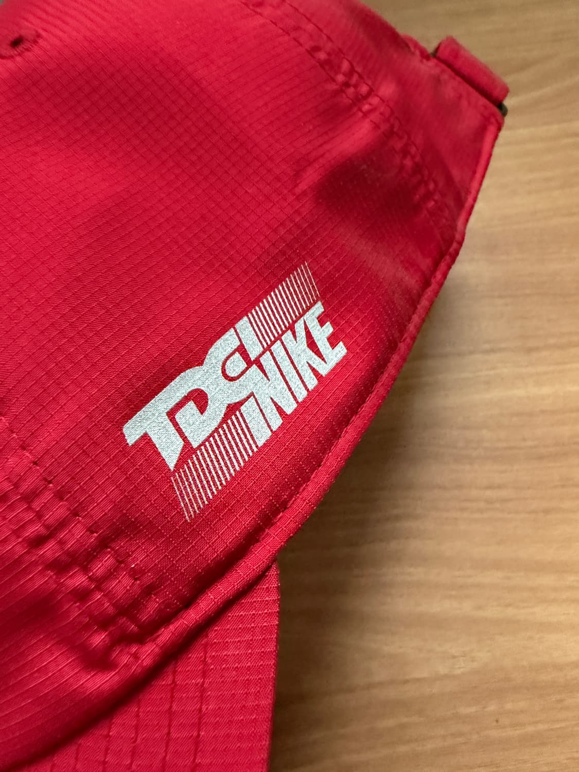 나이키 x 켄드릭라마 볼캡 레드 상품이미지3