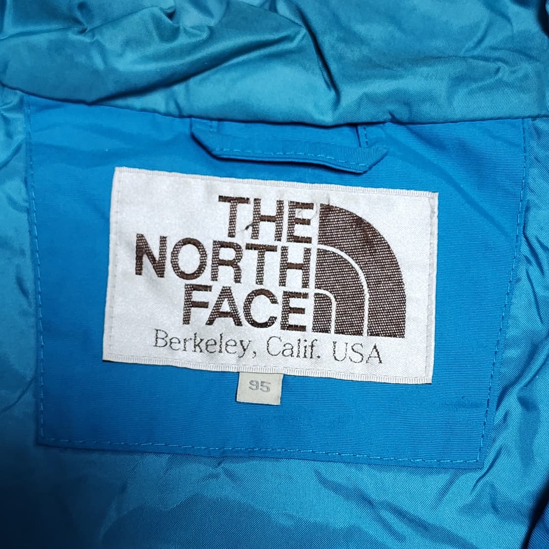 노스페이스 화이트라벨 나일론 후드 바람막이
95 상품이미지3