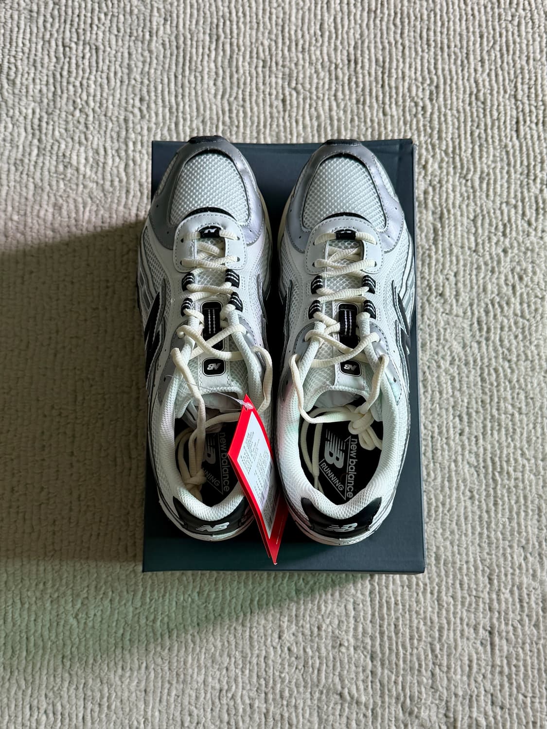 (새상품급) 뉴발란스 240L U204LSWD 상품이미지1