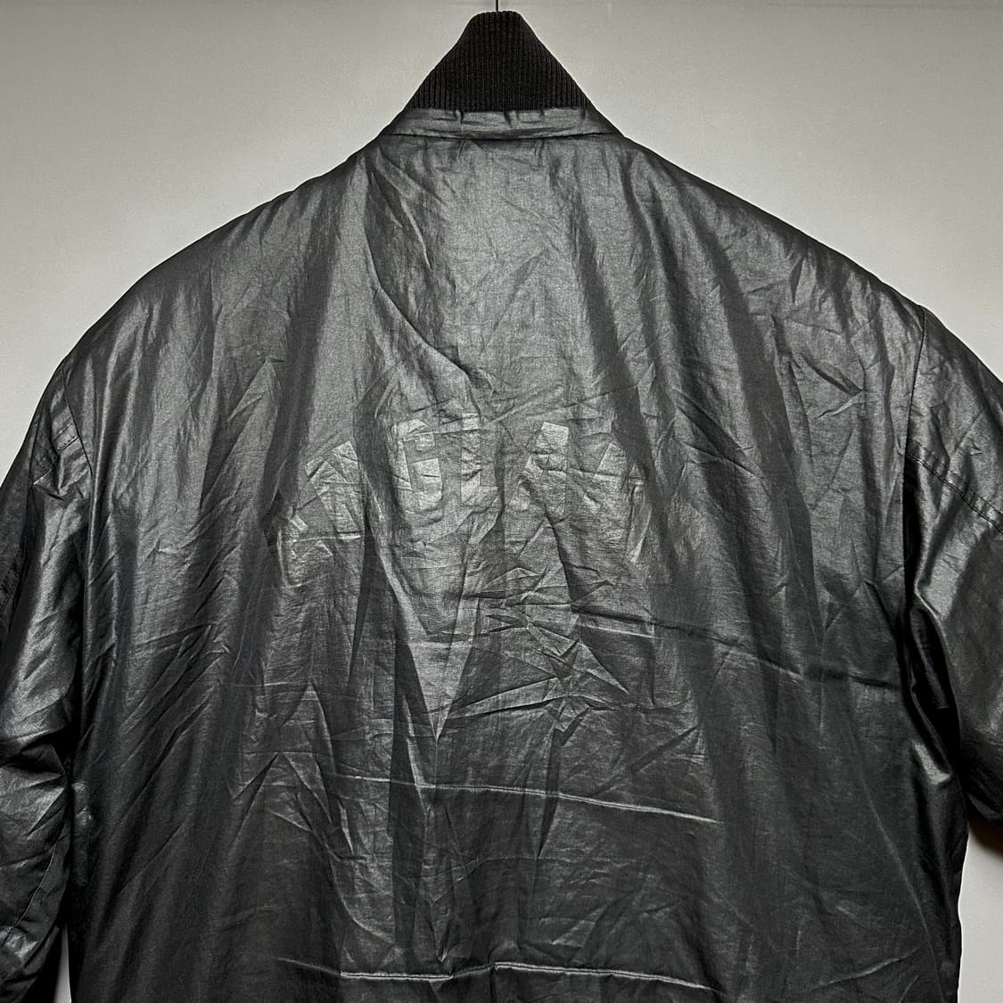 [L]엄브로 블랙 바람막이 누빔 자켓 상품이미지4