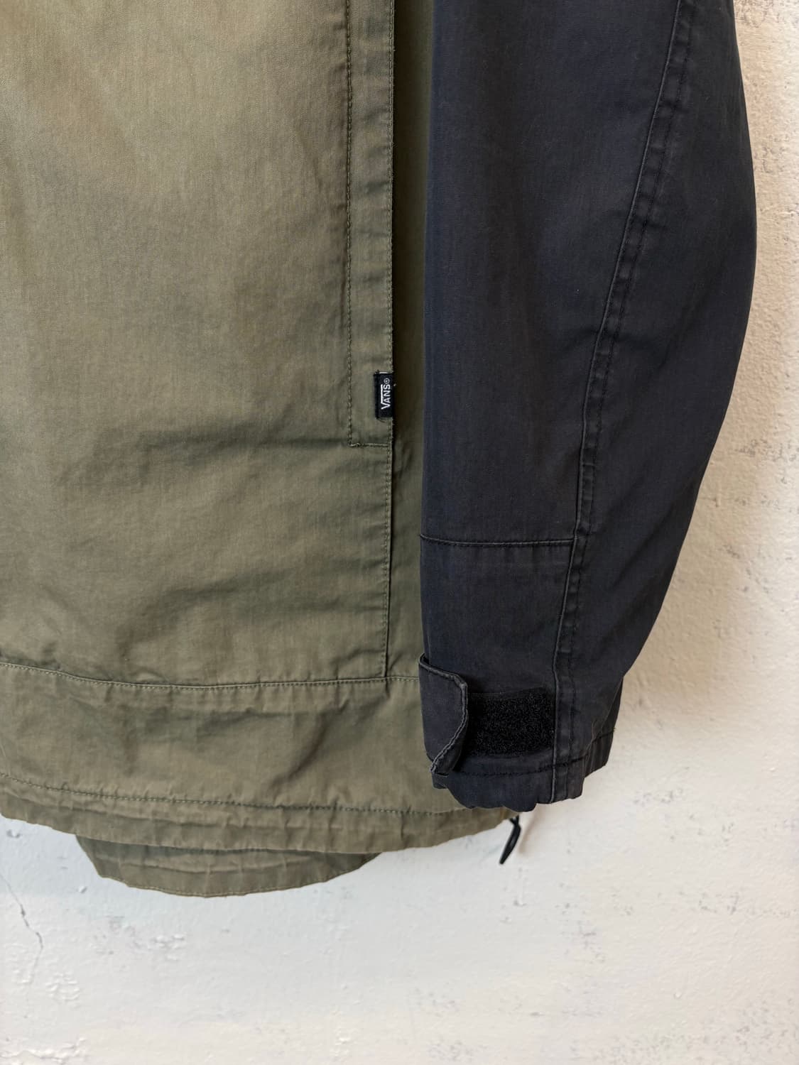 반스 카키 블랙 아노락 바람막이 상품이미지4