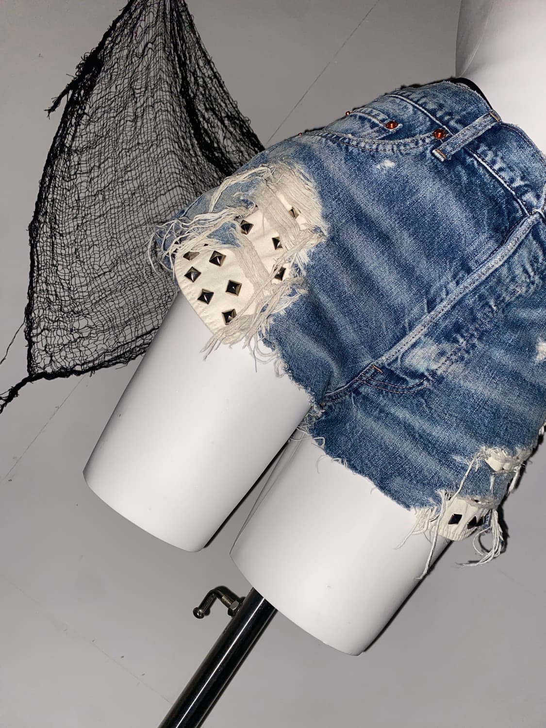 ꒰ঌ RNA 스터드 데미지 데님 숏츠 ໒꒱ 상품이미지2