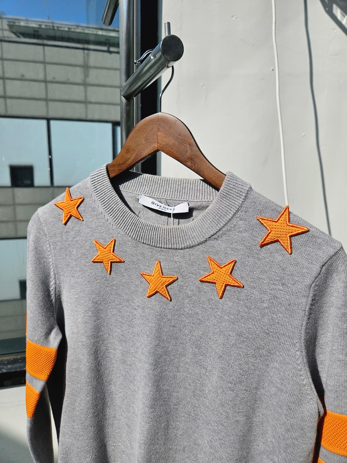 지방시 스타 패치 니트 상품이미지3