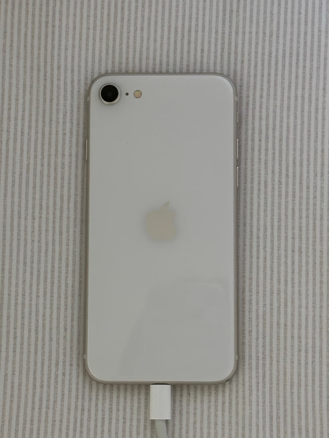 애플 아이폰 se3 64GB (배터리 84%) 화이트 정상 작동 상품이미지2