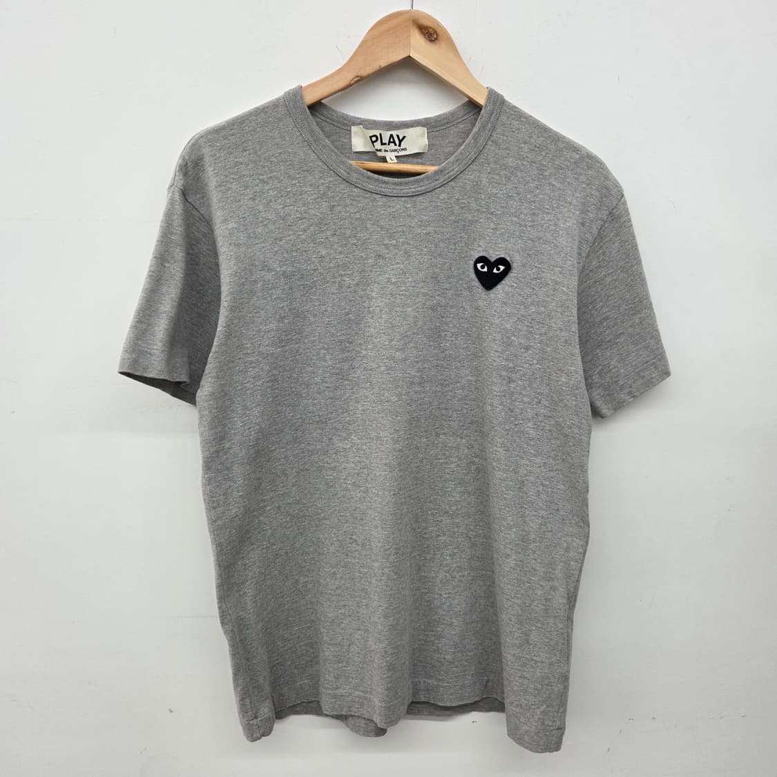 꼼데가르송 플레이 회색 하트 반팔 티셔츠 여L 상품이미지2