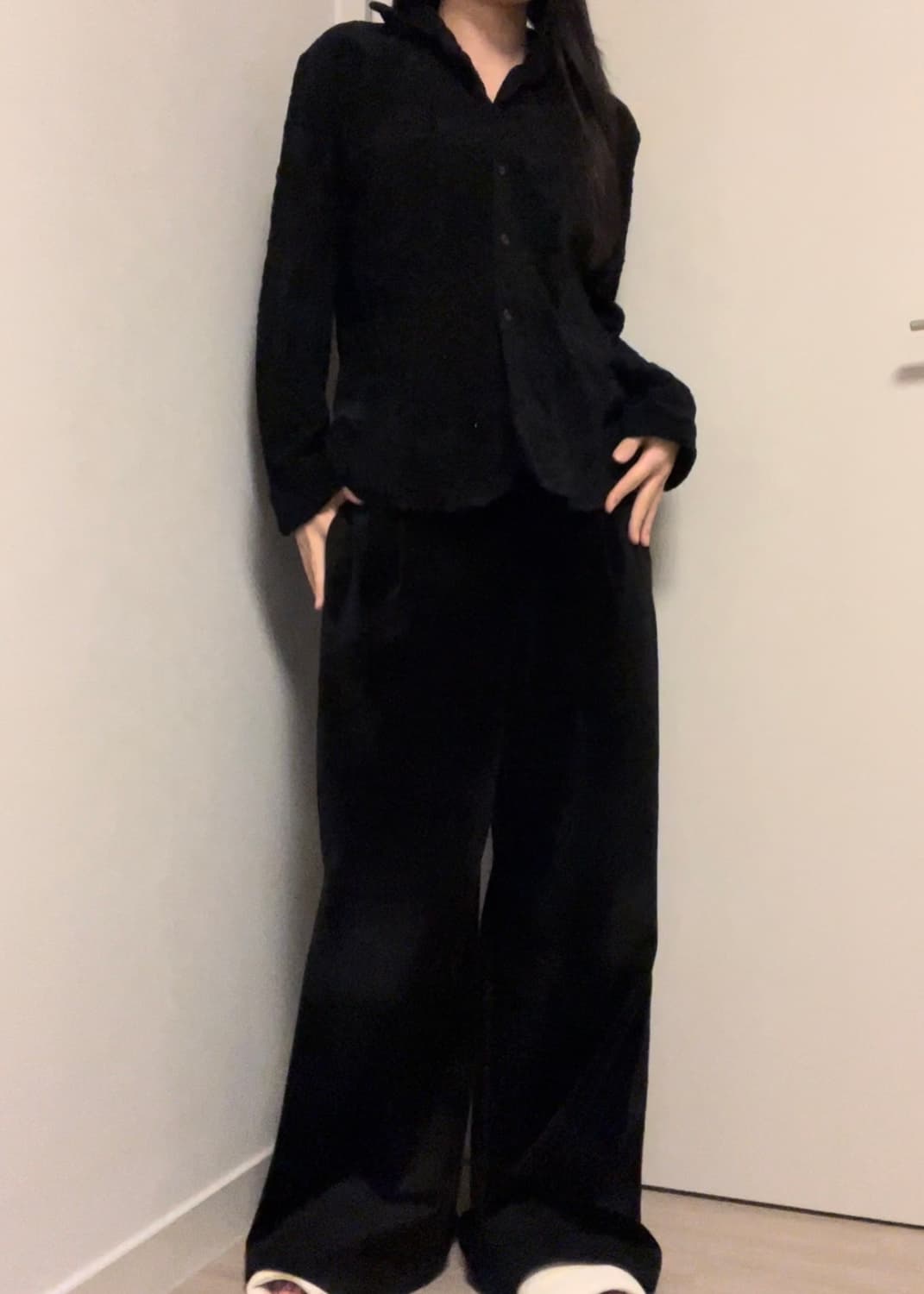 black flower pattern velvet shirts 상품이미지3