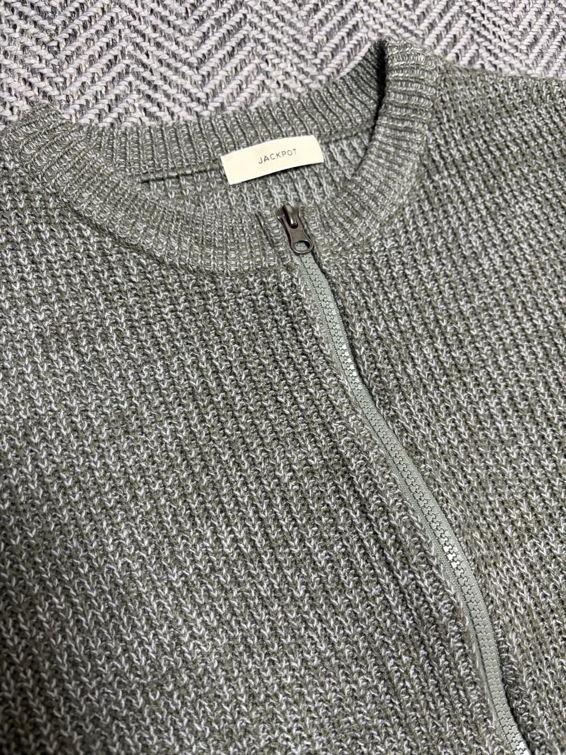 집업 니트 상품이미지2