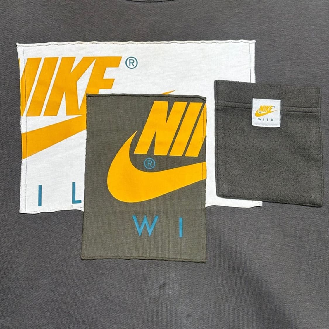 NIKE 리이슈 패치 맨투맨 카키 2XL 상품이미지3