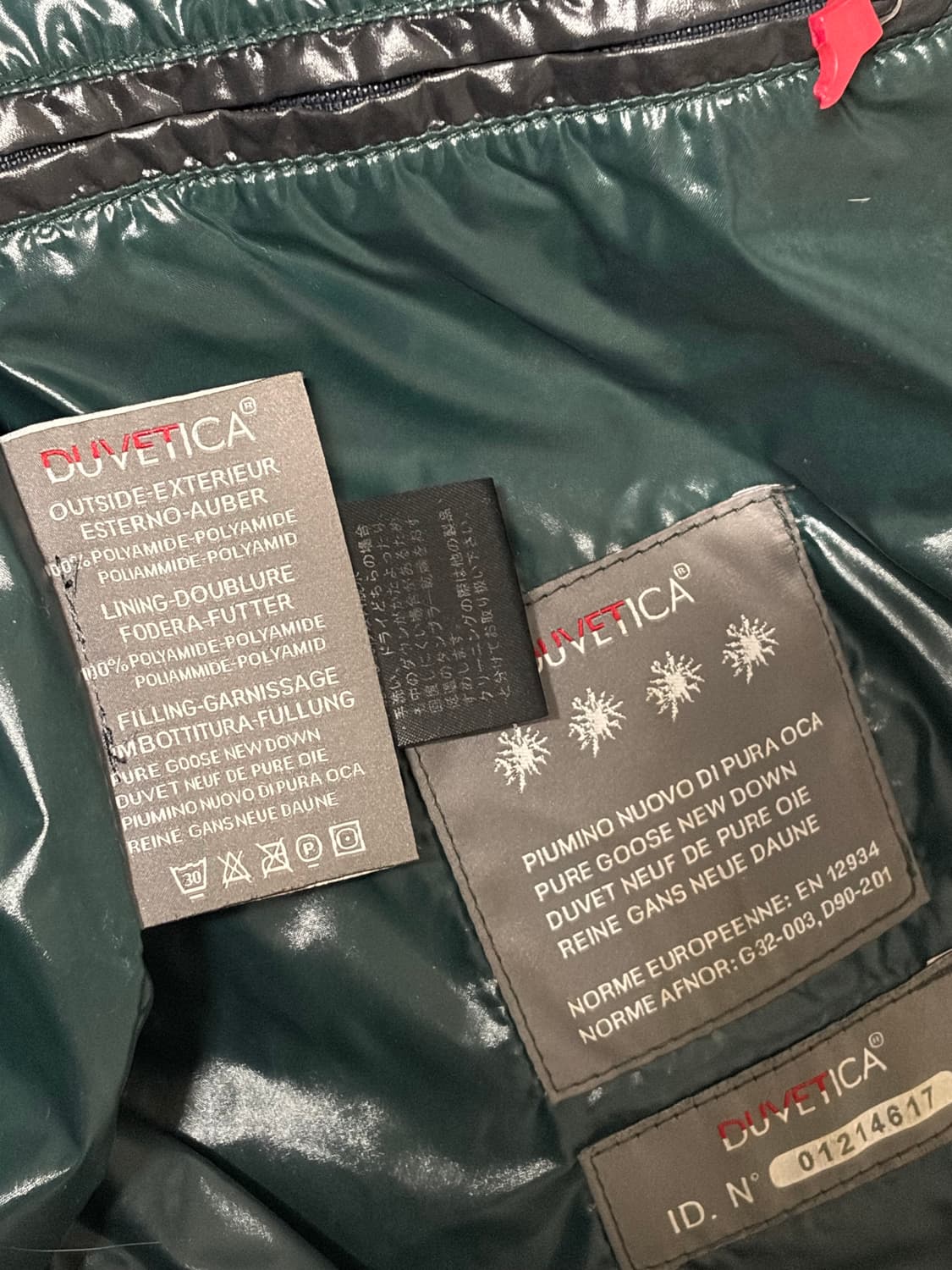 듀베티카 디오니시오 패딩 판매합니다 상품이미지2