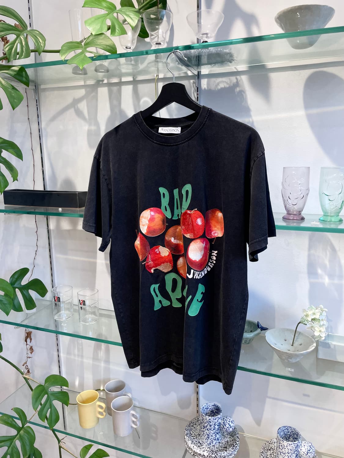 JW앤더슨 bad apple tee 상품이미지4
