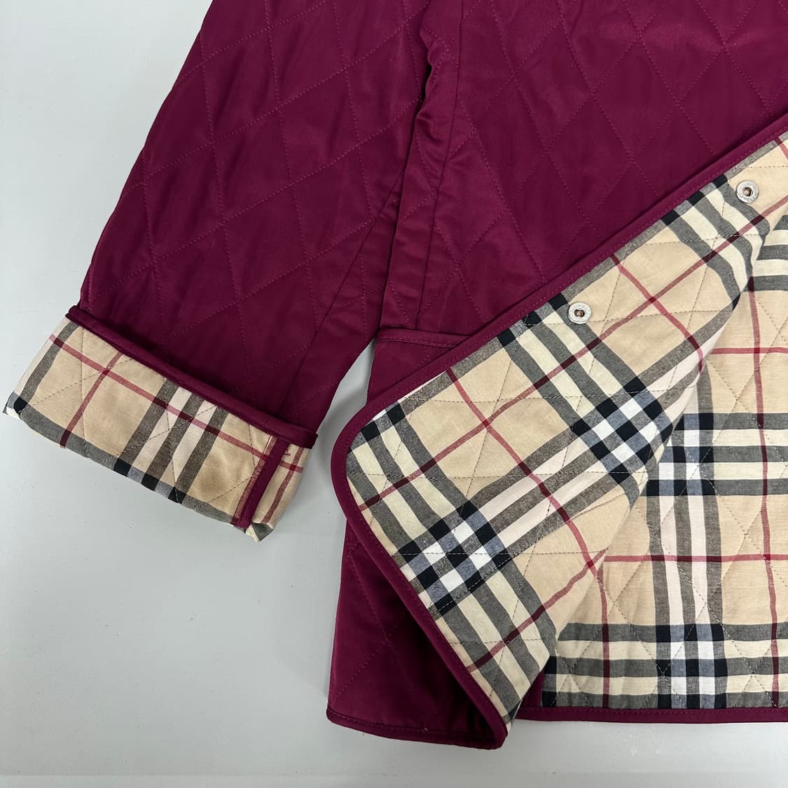 버버리 체크 디테일 퀼팅 자켓 상품이미지4