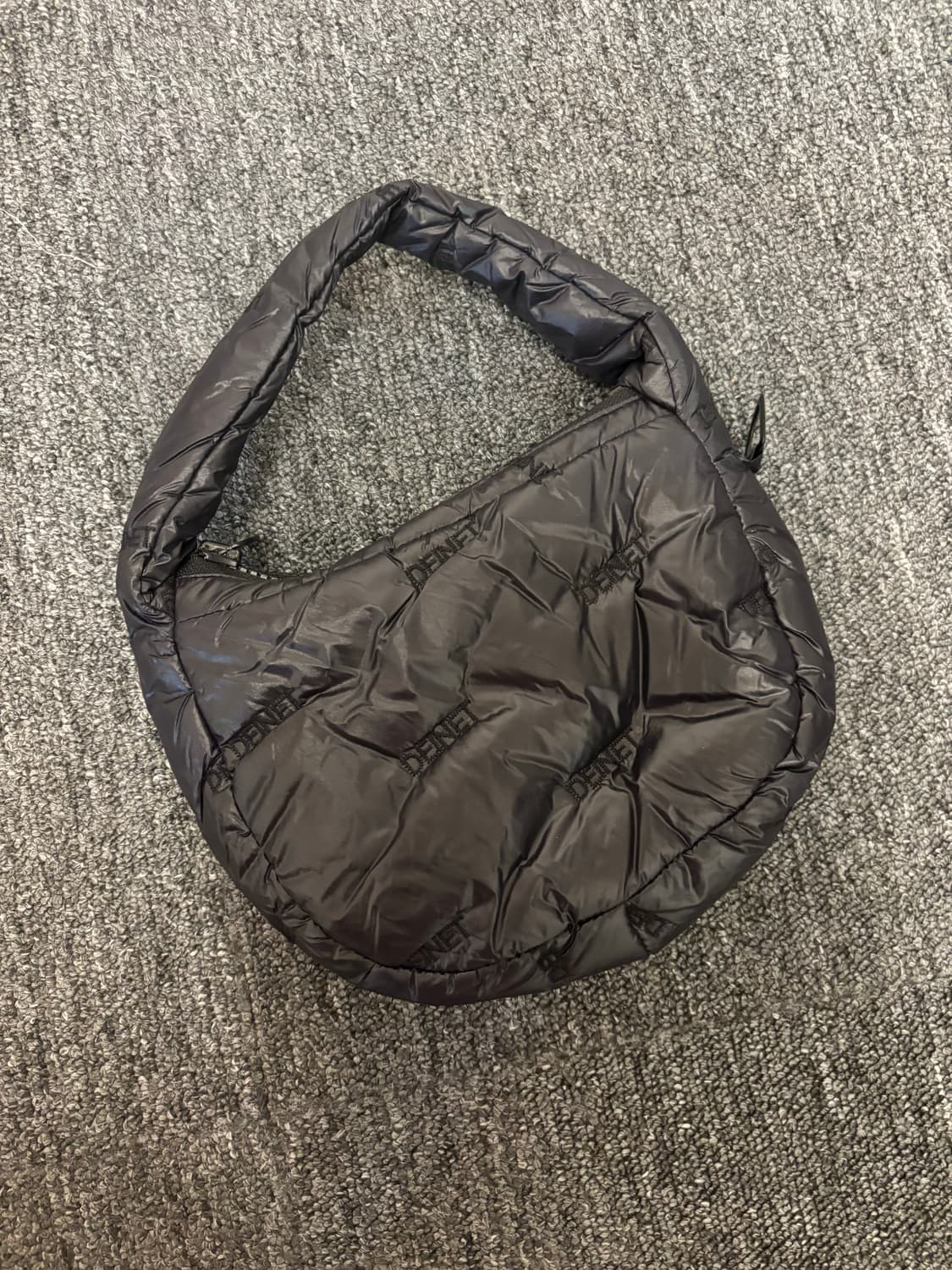 다이닛 클라우드 미니토트백 블랙 상품이미지4