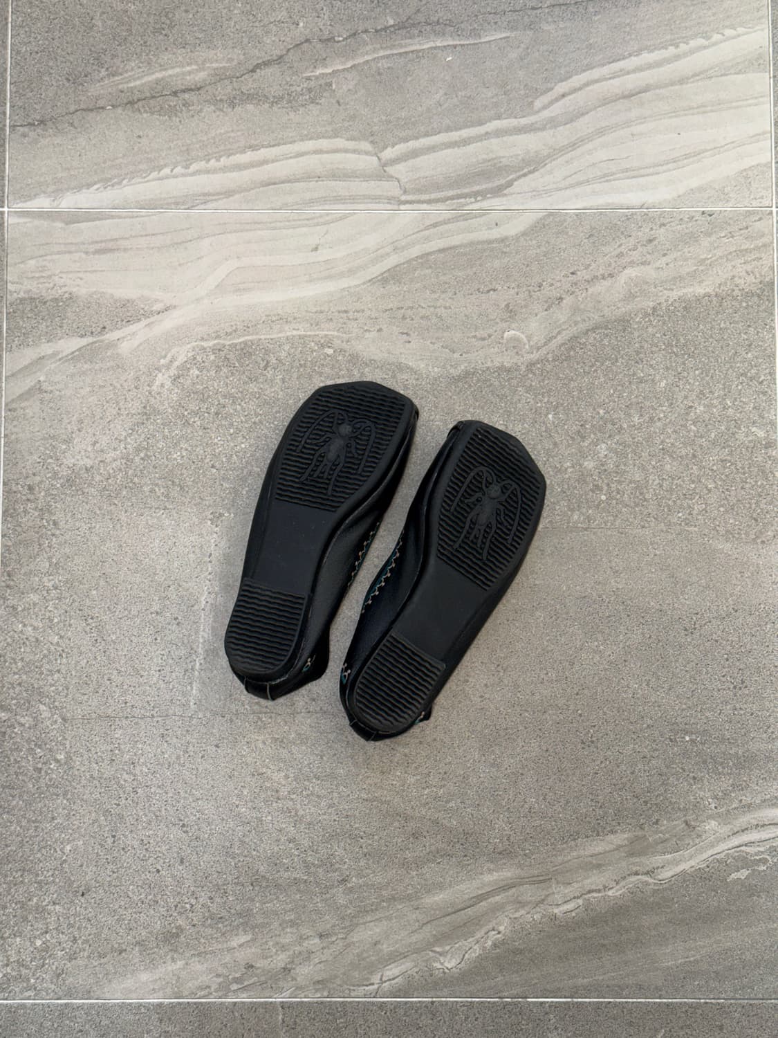 Black oriental embroidered flat shoes 상품이미지5