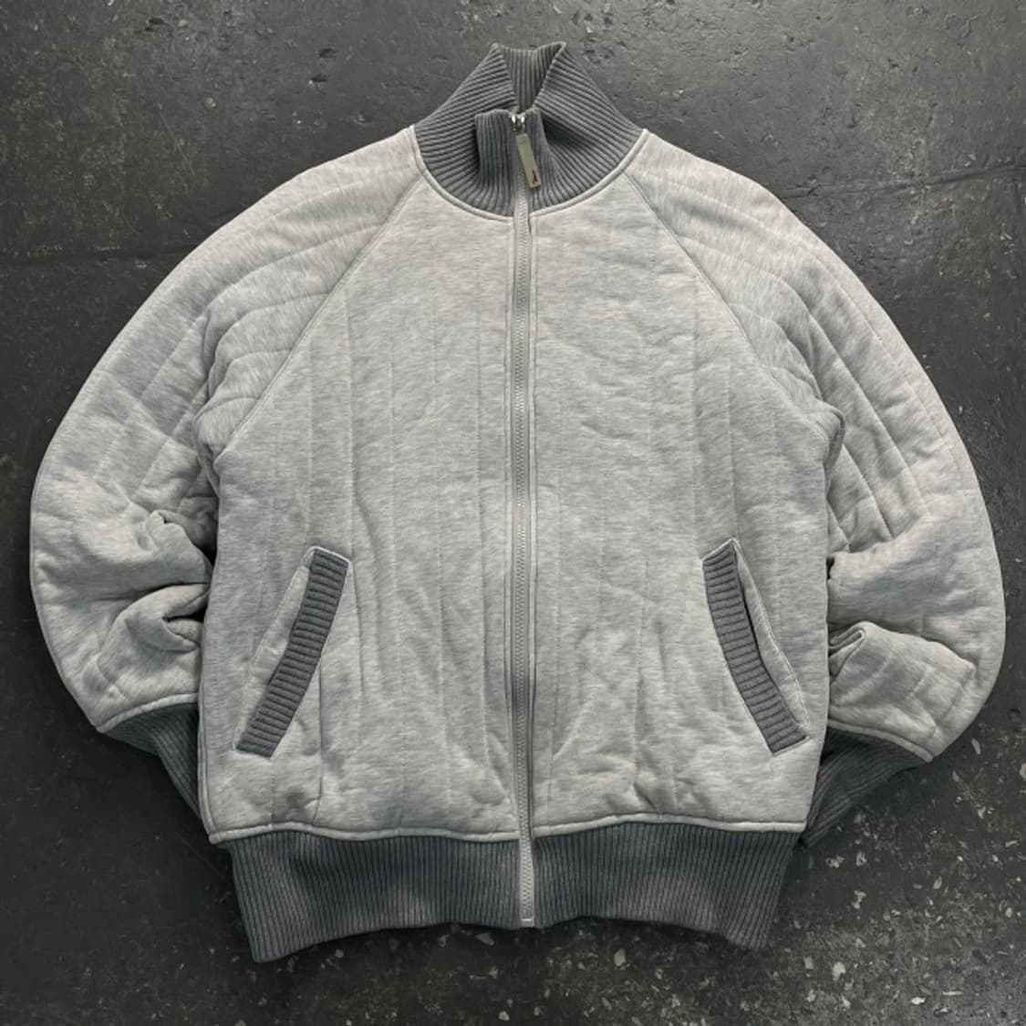 100 00s 리바이스 엔지니어드 퀼팅 스웻 자켓  상품이미지1