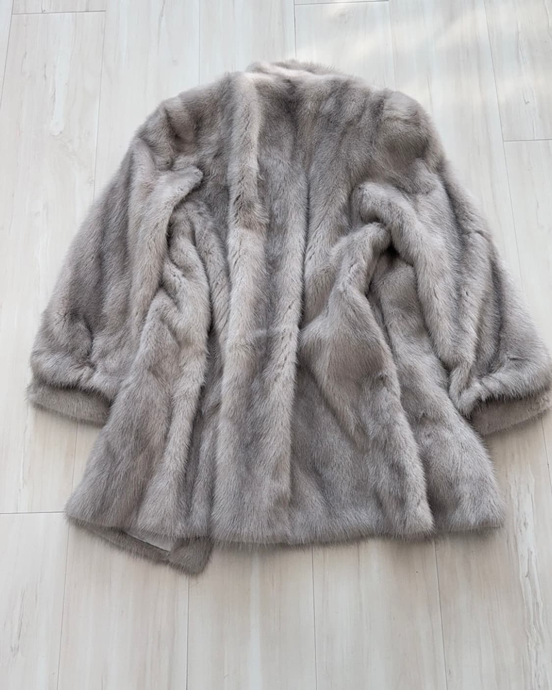 Saga fox mute sapphire mink fur jacket 상품이미지3