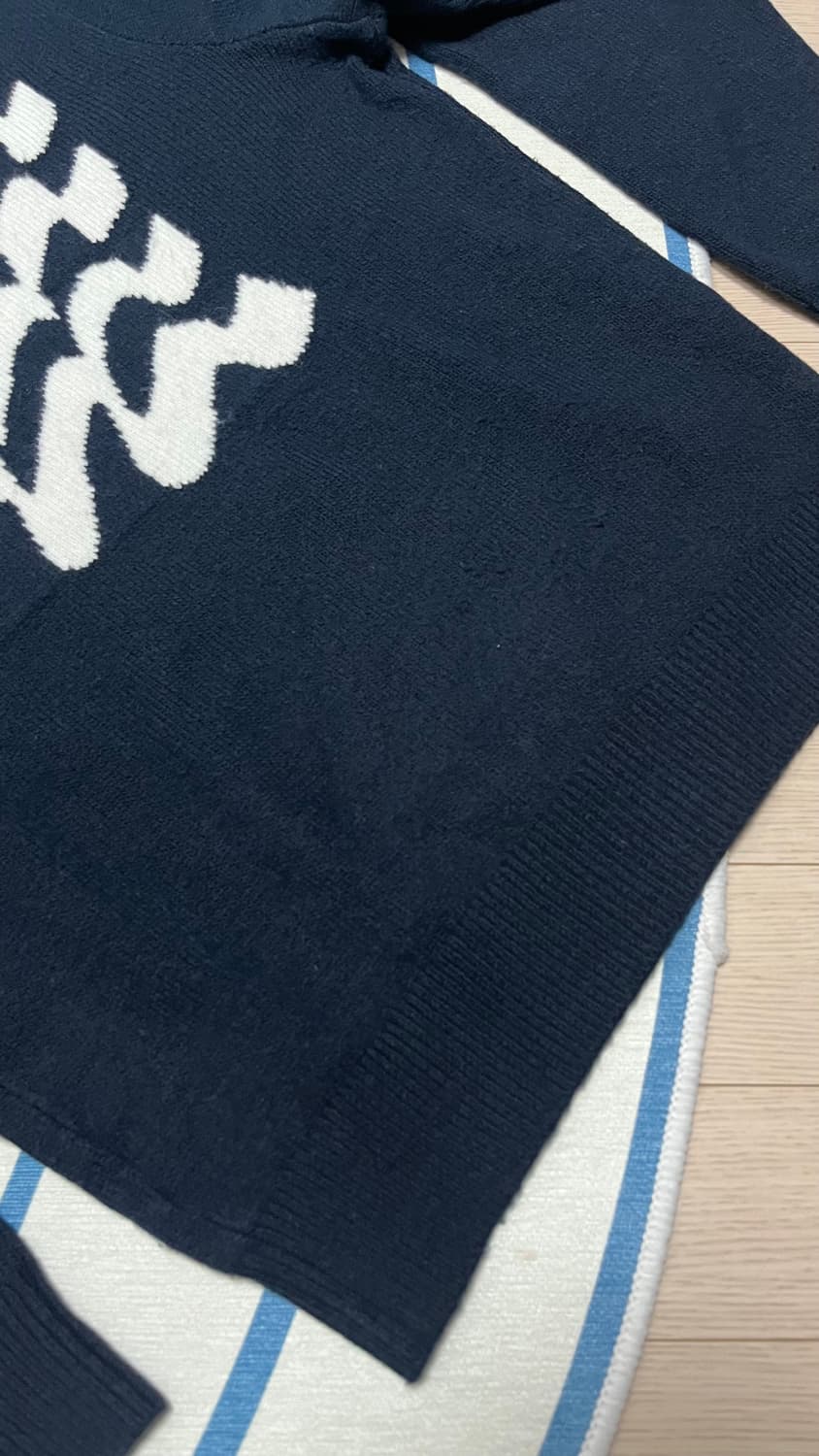 칼하트 WIP WAVY STATE SWEATER 딥 네이비 상품이미지4