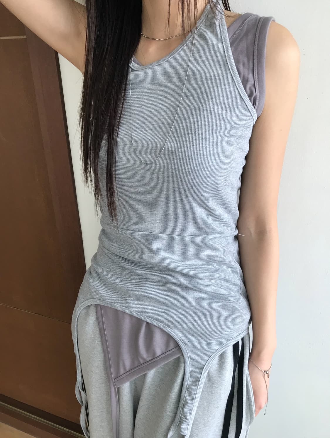 튜프티 테일 나시 블랙 상품이미지1