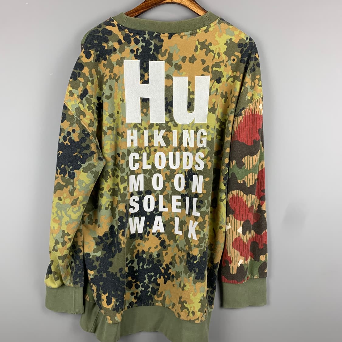 아디다스 x 퍼렐 윌리엄스 카모 크루넥 스웨트셔츠 맨투맨 상품이미지4