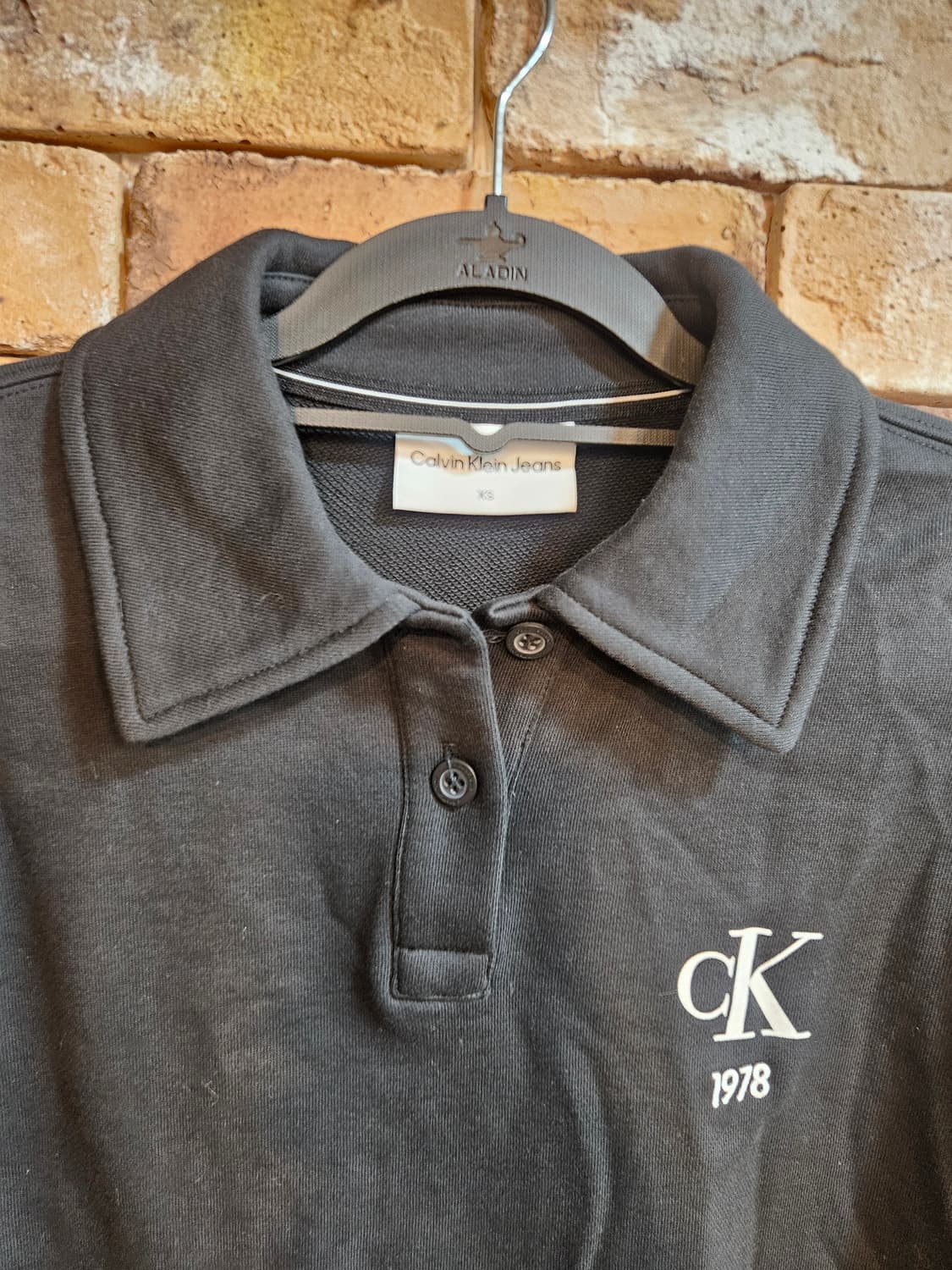 캘빈클라인진스 블랙 크롭 카라티 XS 상품이미지3