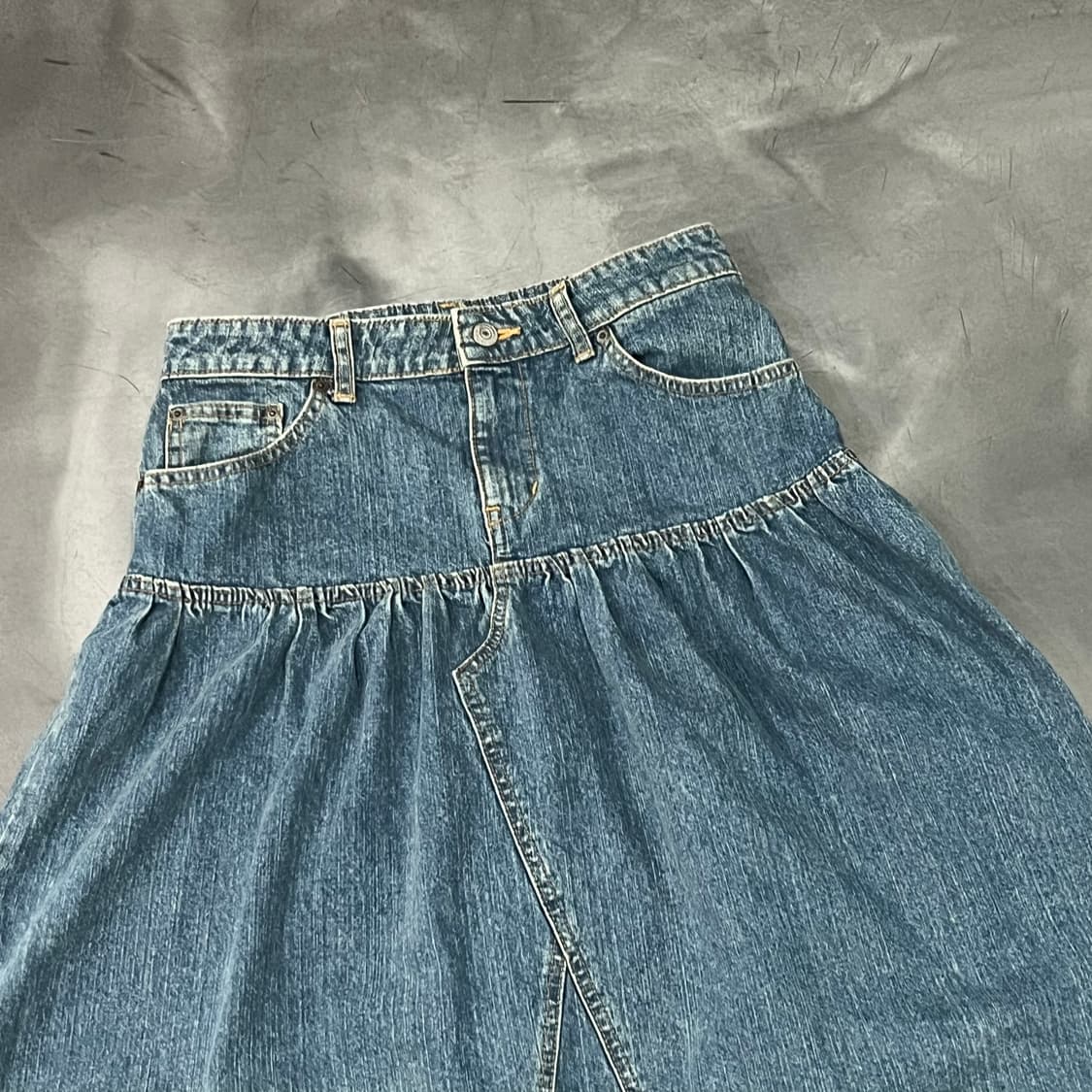  빔즈 보이 셔링 데님 스커트 y15979 상품이미지3