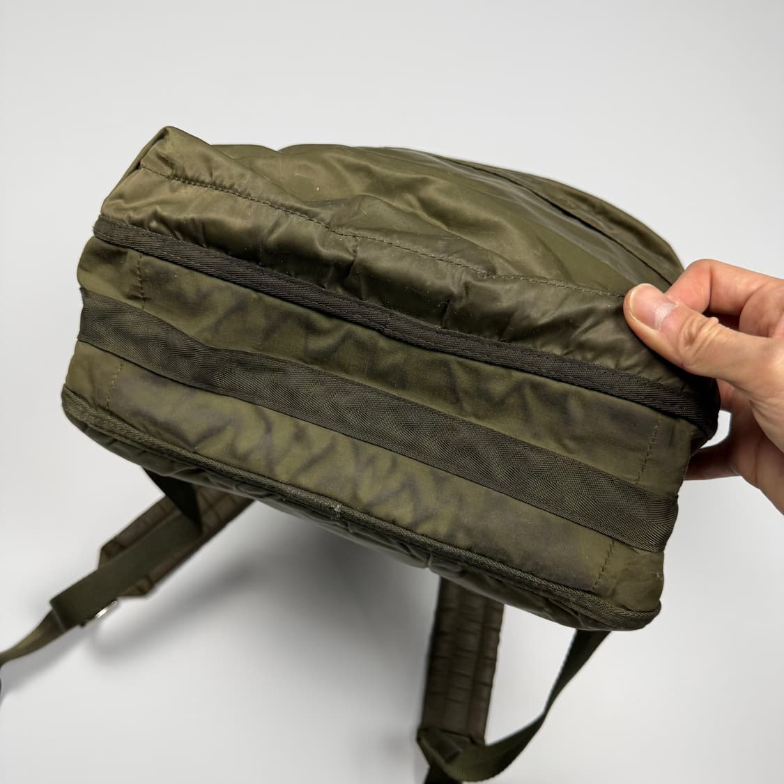 요시다포터 프레임(FRAME) 데이팩 백팩 올리브 상품이미지6