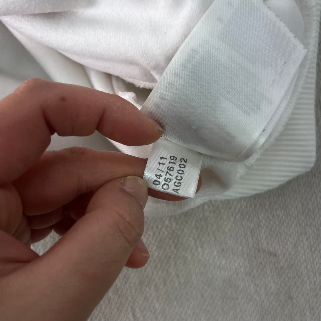 105 아디다스 초대장급 흰하 시나몬롤 트랙탑 져지  상품이미지4