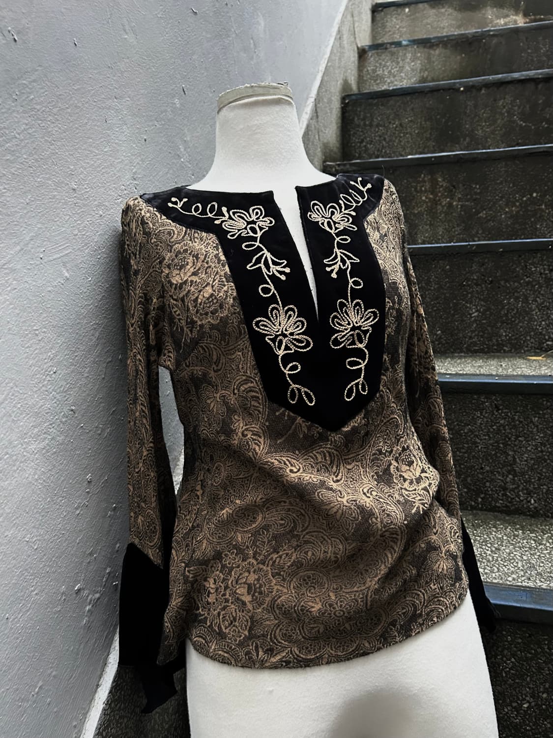 *rare design* 2000s jpn 고딕 에스닉 패턴 롱슬리브  상품이미지2