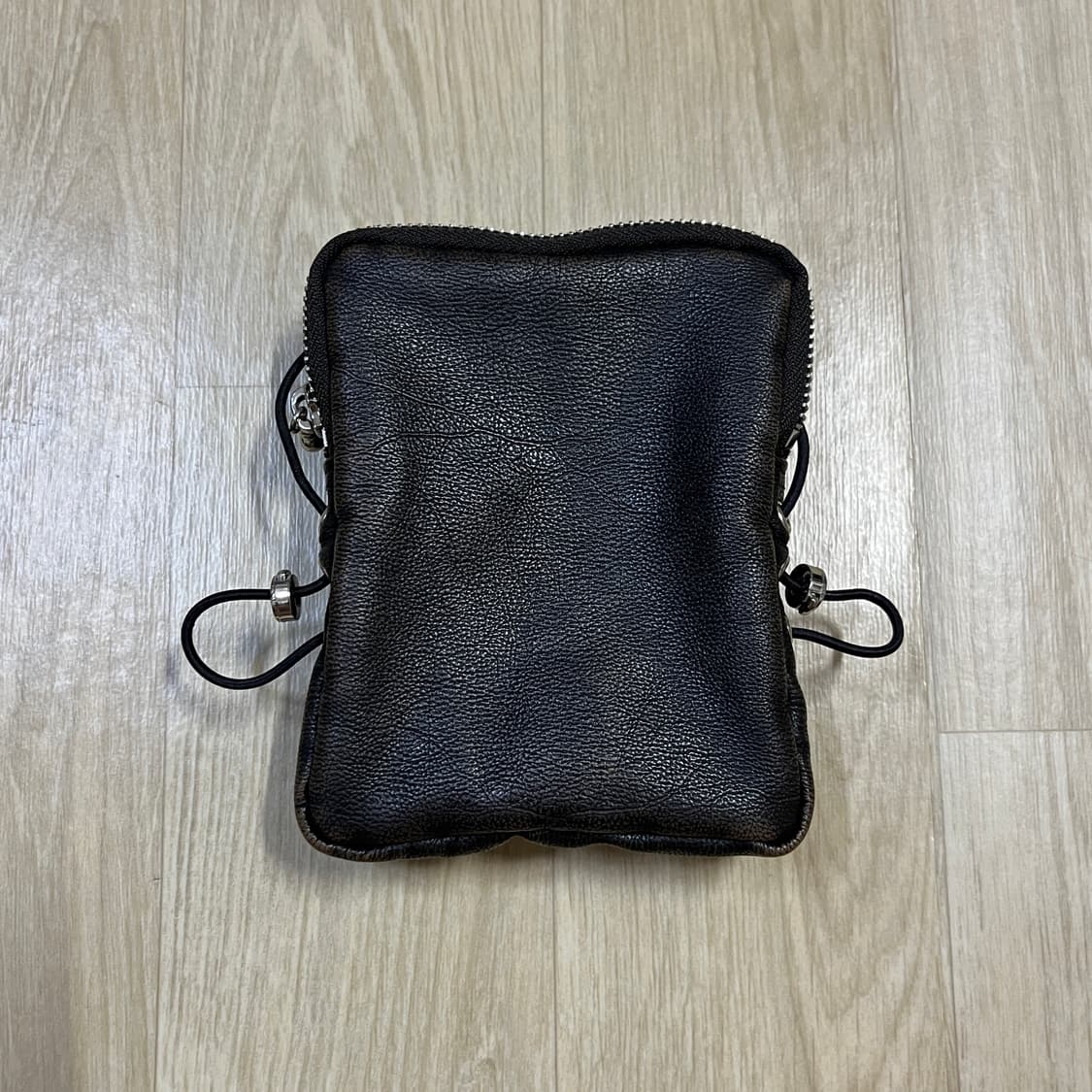 기준 레더 미니백 다크브라운 상품이미지2