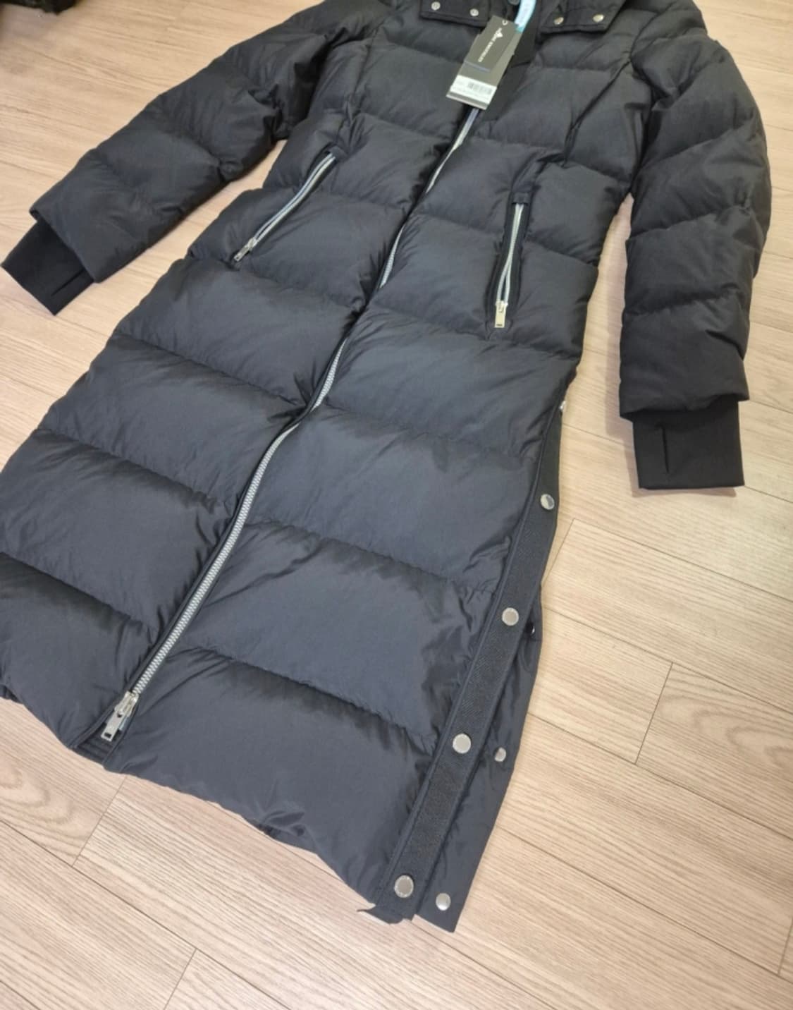 (새상품) 무스너클 여성 롱패딩 S 사이즈 상품이미지2